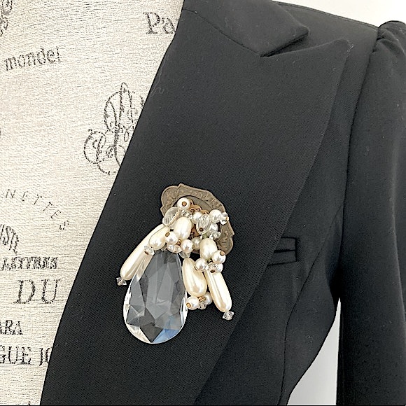 VINTAGE Crystal Drop Beaded Brooch - Picture 3 of 6